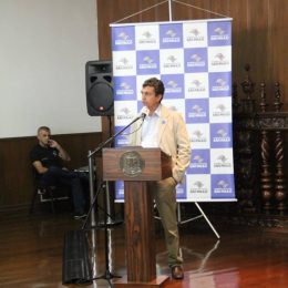 Assinatura do decreto que regulamenta a aquicultura em SP