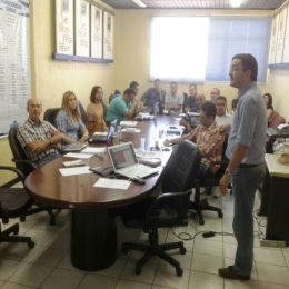 Sebrae apresenta estudo de mercado do tambaqui a secretário