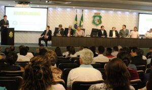 Ministro firma convênios com o Governo do Ceará para promover o desenvolvimento do setor pesqueiro e aquícola