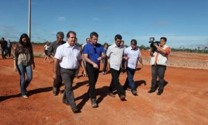 O governado Tião Viana apresentou ao empresário José Carlos Garrote de Souza o potencial econômico do Acre (Foto: Sérgio Vale/Secom)