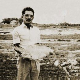 Wildy Viana com os primeiros tambaquis (foto: acervo pessoal)