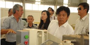 Comitiva chinesa conhece maiores empreendimentos do Acre e procura parcerias
