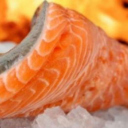 A indústria de salmão cultivado põe a sustentabilidade antes da concorrência para atender à demanda recorde de consumo