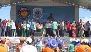 Eduardo Lopes abre o V Grito da Pesca e recebe reivindicações de pescadores