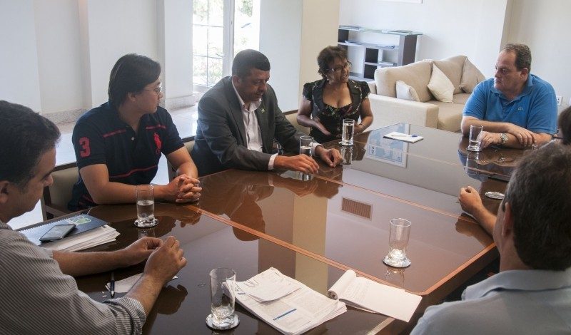 Seagro e MPA debatem produção de peixes nos parques aquícolas