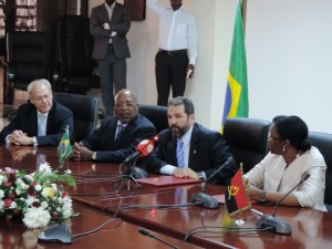 Ministro Eduardo Lopes fortalece cooperação Sul-Sul na Angola 