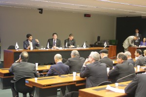 Helder Barbalho defende na Câmara Federal pescado como opção de crescimento para o Brasil