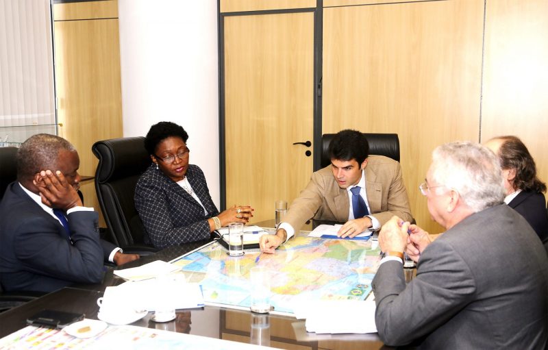 Helder reafirma parceria com o governo de Angola