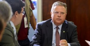 Mapa vai fazer recadastramento nacional de pescadores, diz Maggi