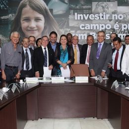 Ministra ouve demandas de representantes da pesca e da aquicultura