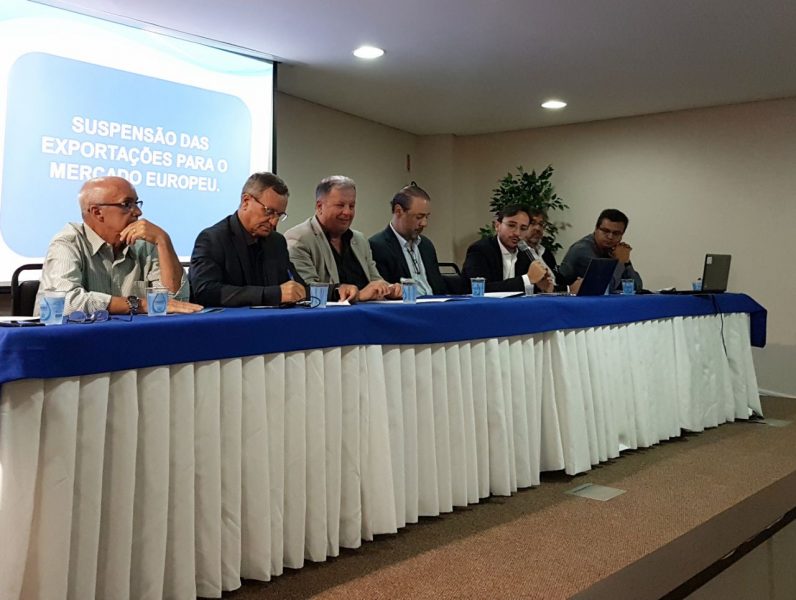 Sem exportar à UE e com rechaço de importações, “povo das águas” vê descaso do Mapa com setor